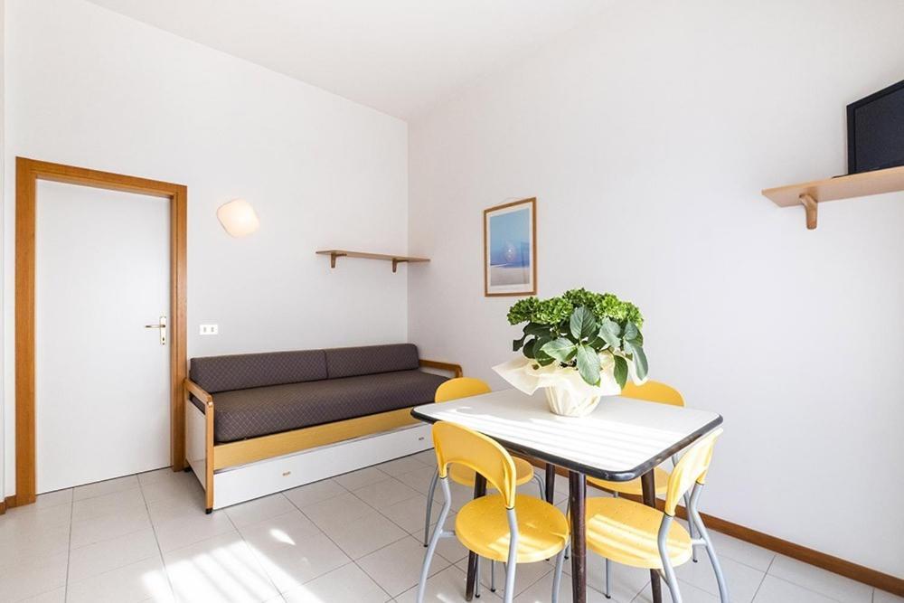 Residence Caterina Cattolica Dış mekan fotoğraf